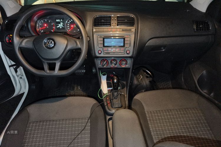 Polo 2015 #11 Polo 2015 car image #11