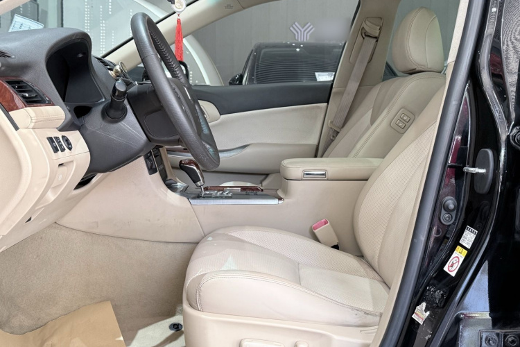 丰田 皇冠 2015 汽车图片 #11