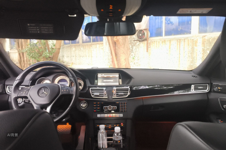 Mercedes-Benz E Class 2014 car image #11