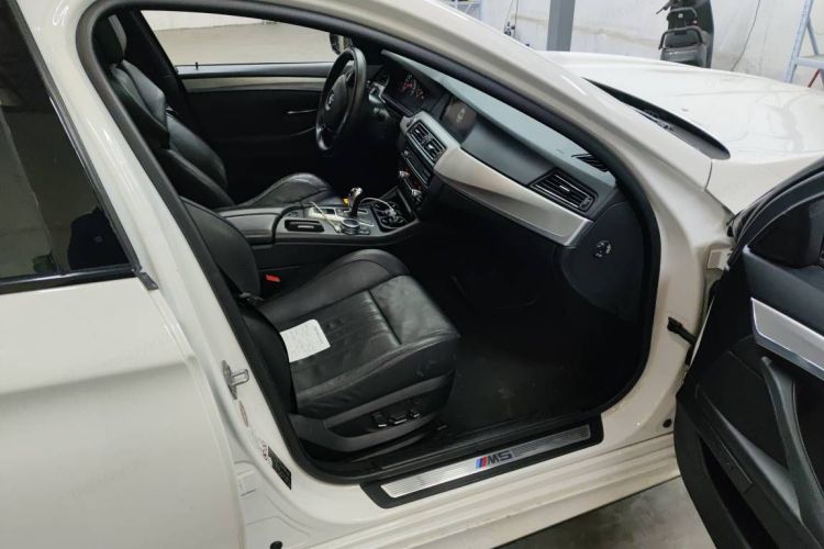 BMW M5 2015 #11 BMW M5 2015 صورة سيارة #11