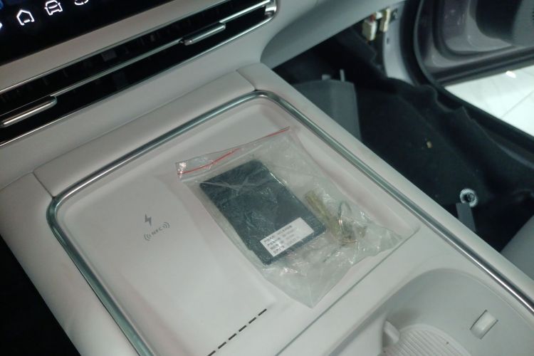 Xpeng G6 2025 #11 Xpeng G6 2025 car image #11