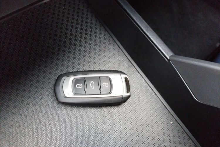 睿蓝汽车 枫叶60s 2024 汽车图片 #11