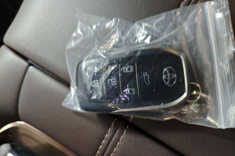 Toyota Vellfire 2023 #11 Toyota Vellfire 2023 immagine di auto #11