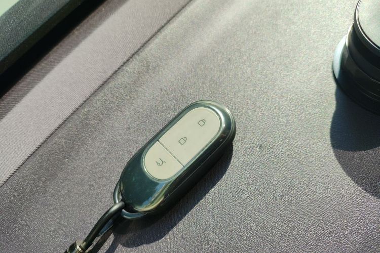 零跑汽车 零跑B10 2025 汽车图片 #11