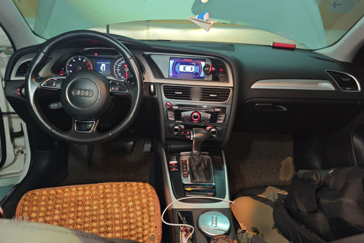 Audi A4L 2014 imagen de coche #11