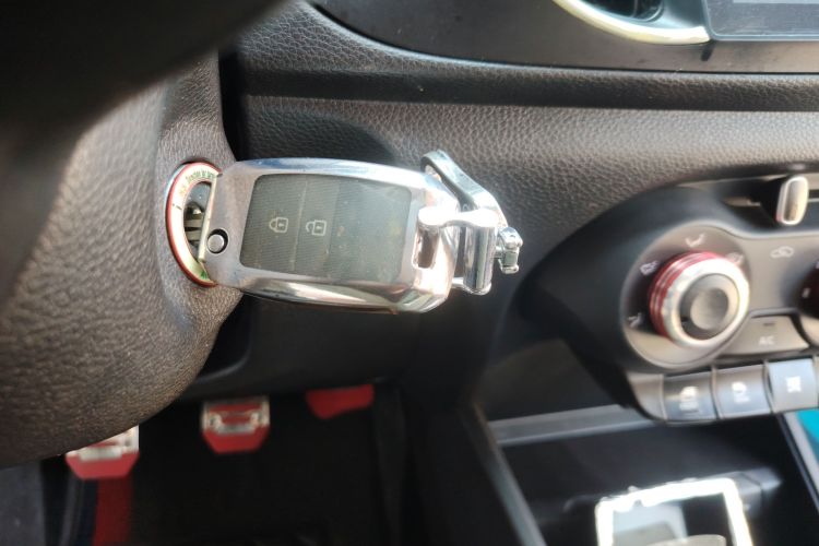 起亚 焕驰 2018 汽车图片 #11