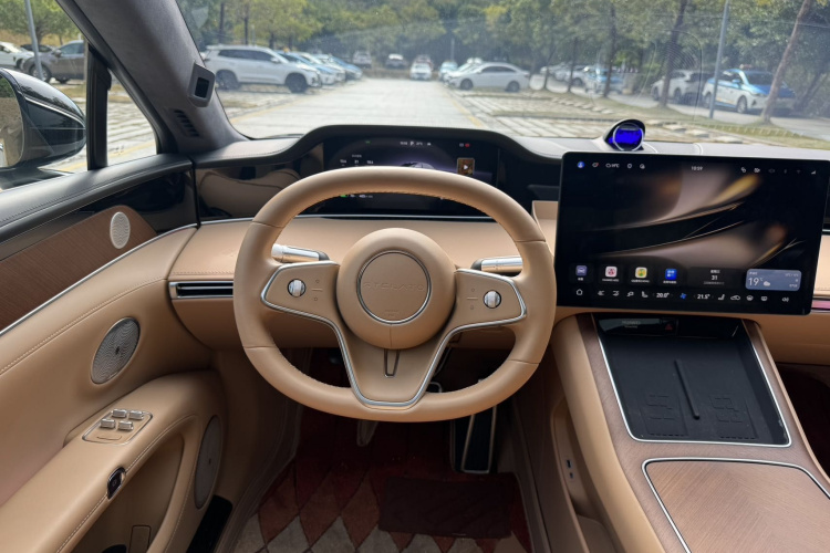 HongQi 2024 #11 HongQi 2024 immagine di auto #11