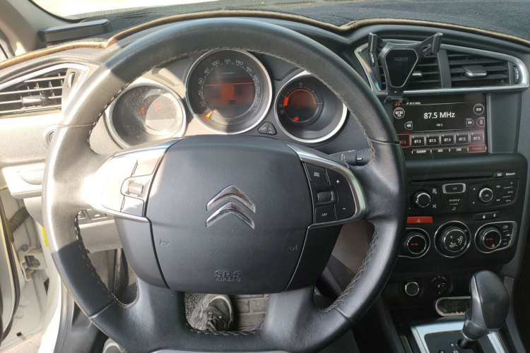 Citroen C4L 2014 car image #11