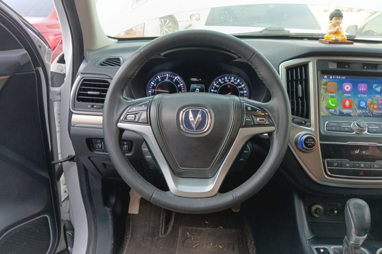 Changan CS95 2018 #11 Changan CS95 2018 car image #11