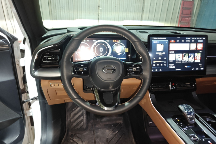 GAC Trumpchi ES9 2023 #11 GAC Trumpchi ES9 2023 car image #11