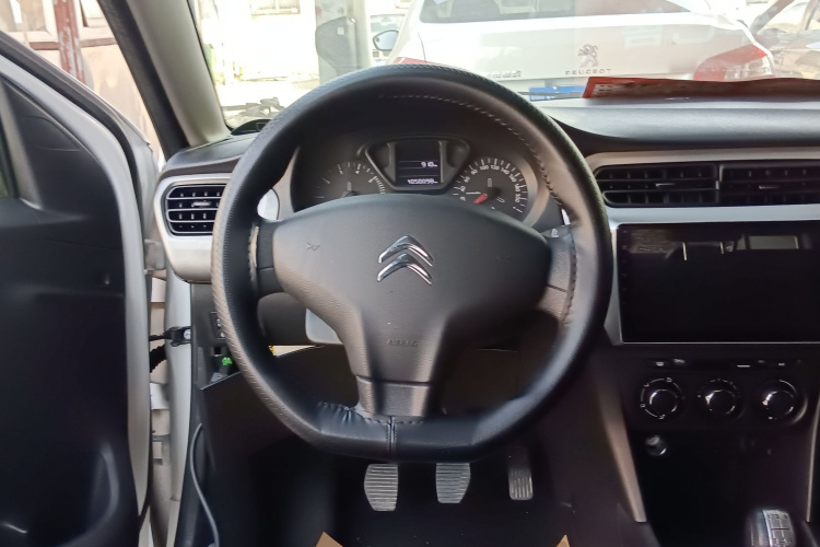 Citroen C-Elysée 2018 car image #11