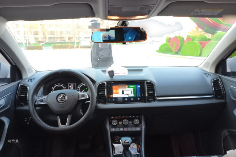 Skoda Karoq 2021 изображение автомобиля #11