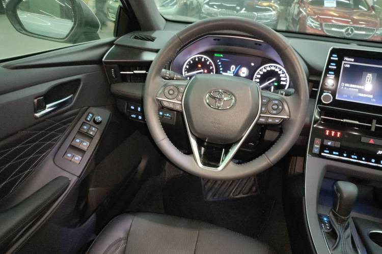 Toyota Avalon 2021 car image #11