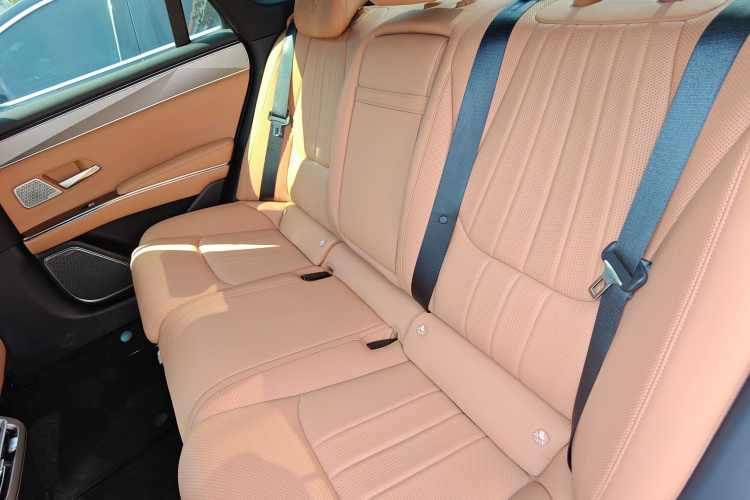 BYD HanL 2025 car image #11