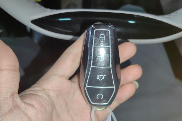 BYD Tang New Energy 2023 #11 BYD Tang New Energy 2023 car image #11