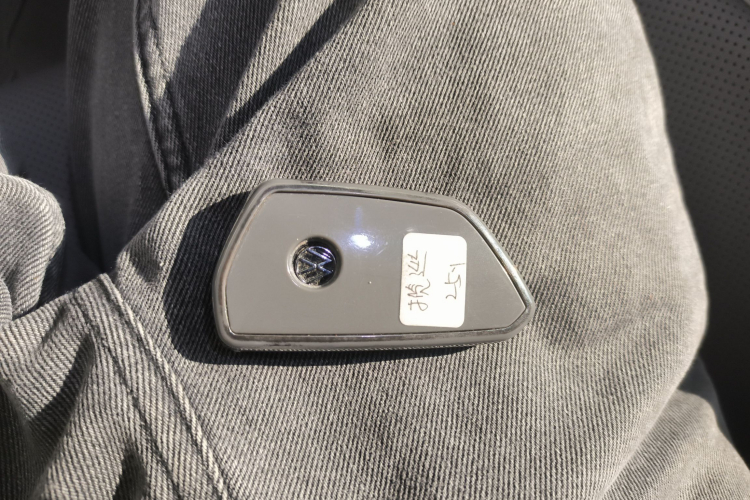 Volkswagen Tavendor 2024 car image #11