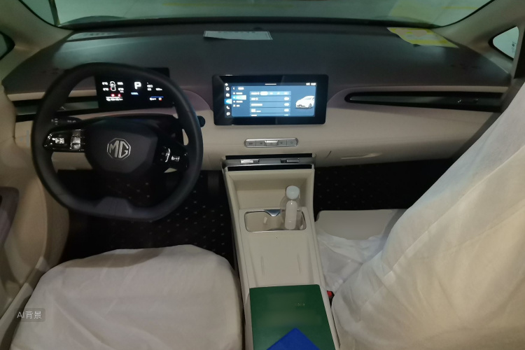 MG 4 EV 2025 immagine di auto #11