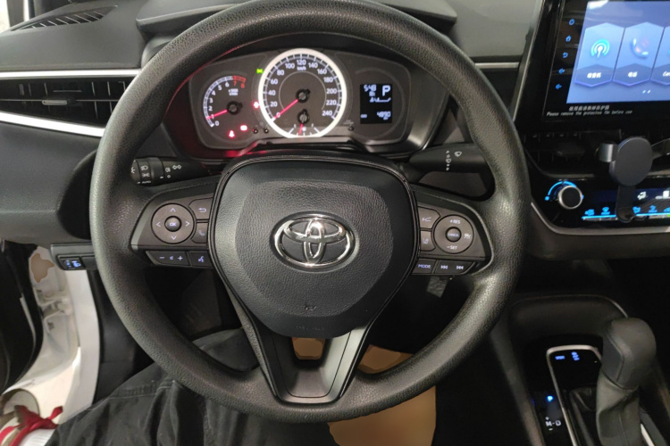 2022 car image #11