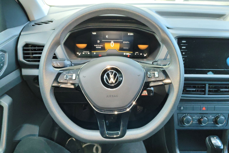 Volkswagen T-Cross 2023 #11 Volkswagen T-Cross 2023 car image #11