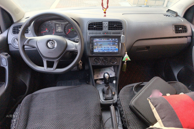Polo 2016 immagine di auto #11