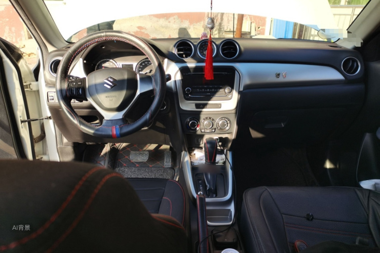 Suzuki Vitara 2017 car image #11
