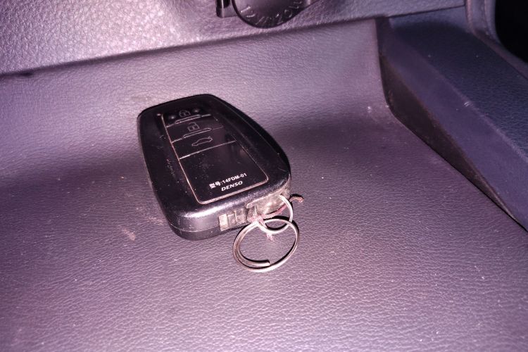 Toyota Avalon 2021 car image #11