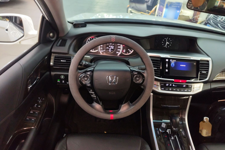 Honda Accord 2014 car image #11