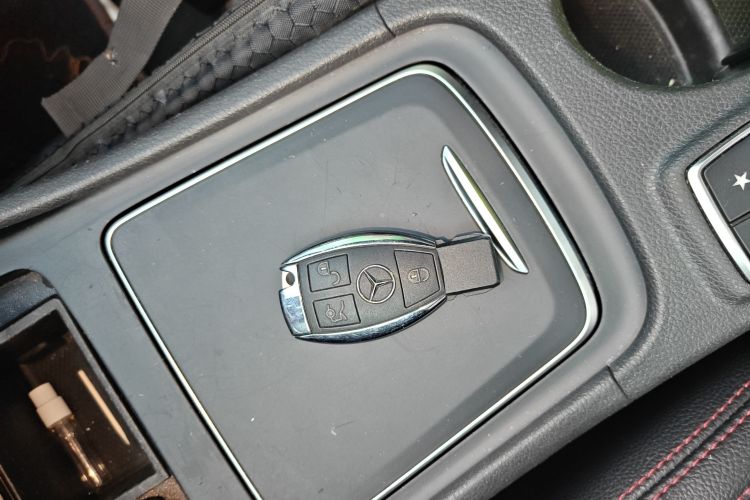 Mercedes-Benz CLA Class (Imported) 2018 #11 Mercedes-Benz CLA Class (Imported) 2018 immagine di auto #11