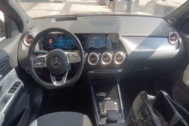 Mercedes-Benz EQA Class 2022 #11 Mercedes-Benz EQA Class 2022 immagine di auto #11