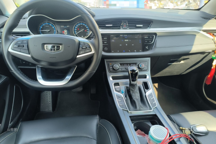GEELY Emgrand 2019 car image #11