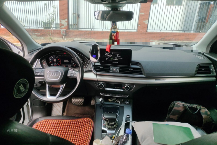 Audi Q5L 2019 car image #11