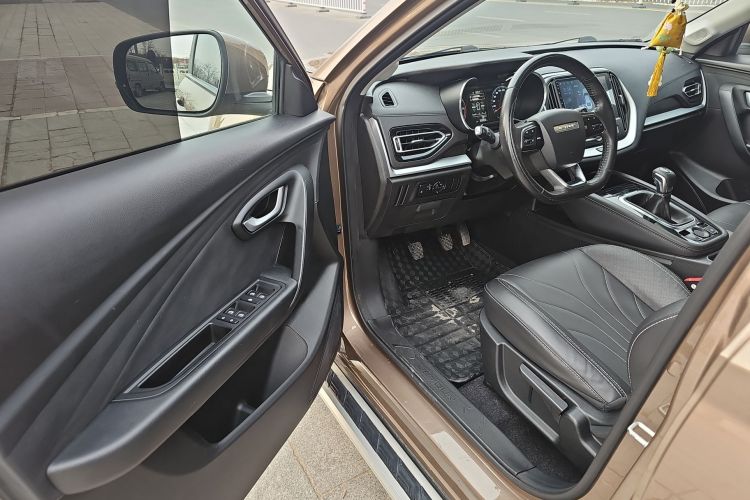 X70M 2020 car image #11