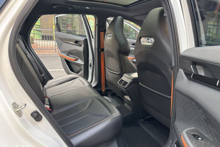 Changan UNI-V 2023 car image #11