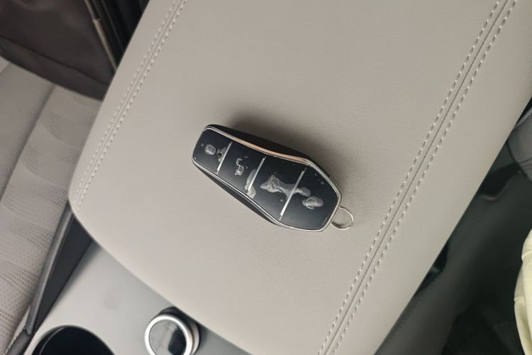 BYD Seal 06 DM-i 2025 #11 BYD Seal 06 DM-i 2025 immagine di auto #11