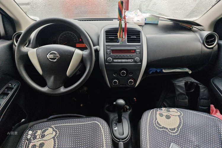 Nissan Sunny 2015 #11 Nissan Sunny 2015 car image #11