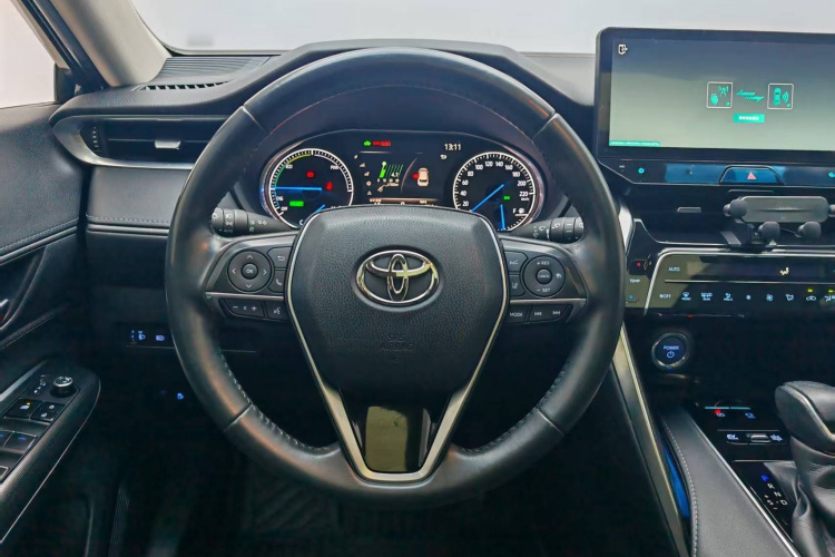 Toyota Harrier 2022 car image #11