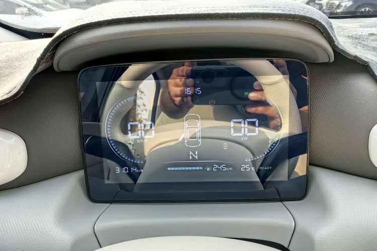 零跑汽车 零跑T03 2024 汽车图片 #11