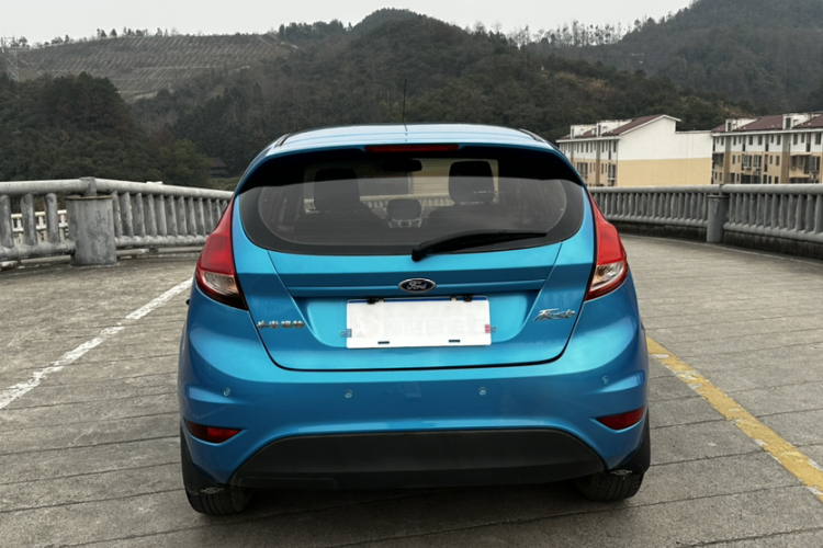 Ford Fiesta 2015 #11 Ford Fiesta 2015 car image #11