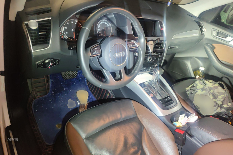 Audi Q5 2018 صورة سيارة #11