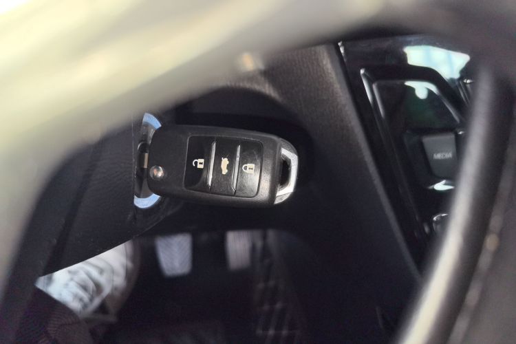 Changan Alsvin V7 2017 #11 Changan Alsvin V7 2017 car image #11