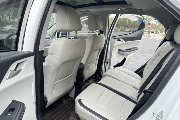 BYD Yuan Pro 2022 #11 BYD Yuan Pro 2022 immagine di auto #11