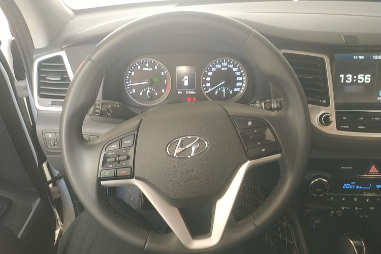 Hyundai Tucson 2018 #11 Hyundai Tucson 2018 car image #11