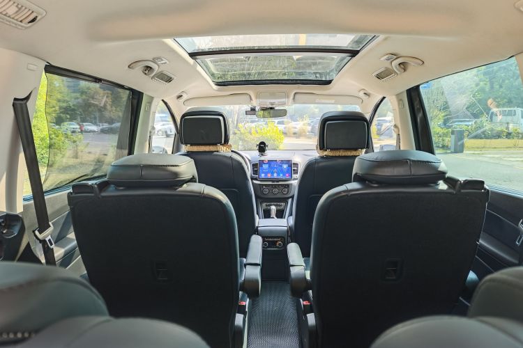 Volkswagen Sharan 2017 #11 Volkswagen Sharan 2017 car image #11