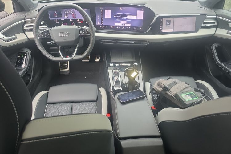 Audi FAW Audi A5L 2025 immagine di auto #11