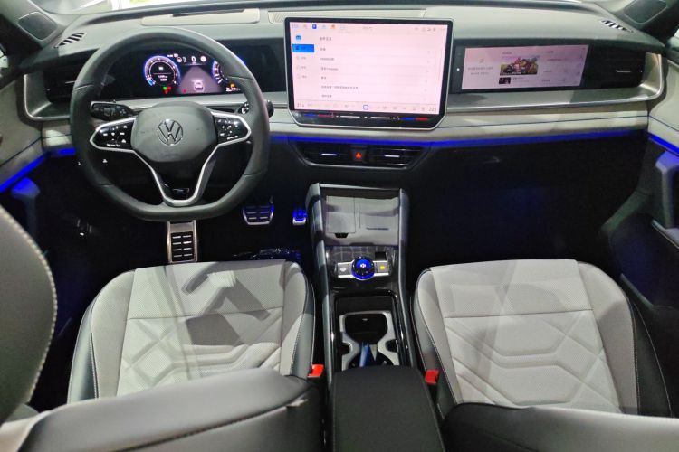 Volkswagen Tayron 2025 immagine di auto #11