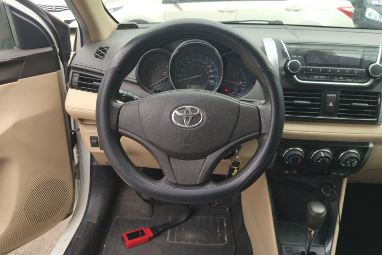 Vios 2015 #11 Vios 2015 car image #11