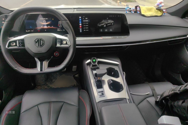 MG 7 2023 car image #11