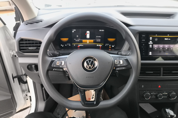 Volkswagen T-Cross 2023 car image #11