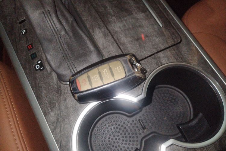 Haval H8 2017 #11 Haval H8 2017 car image #11