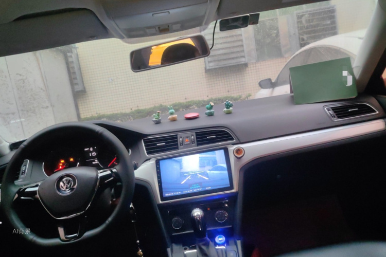 Volkswagen Lamando 2018 immagine di auto #11